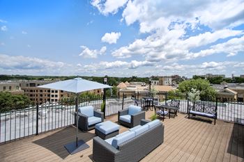 Rooftop terrace/ sundeck